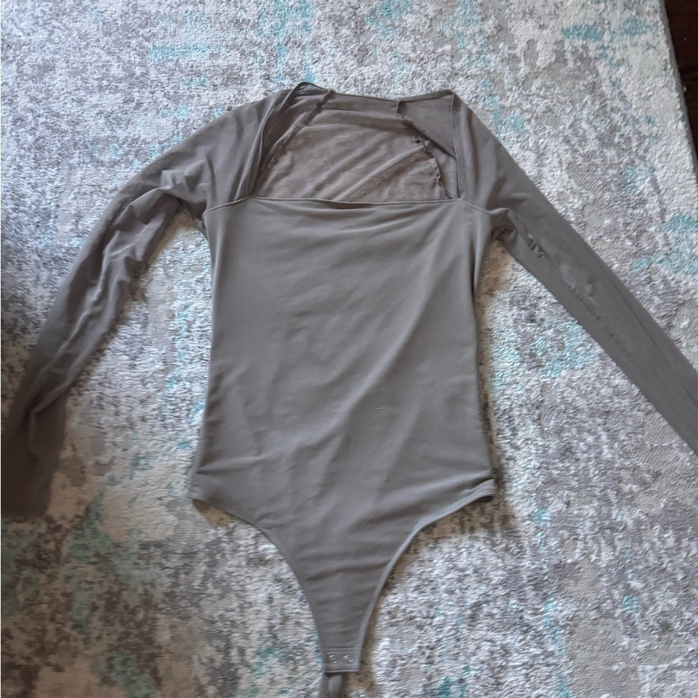 Abercrombie Long Sleeve body suit in Gray/tan, sheer top and sleeve.